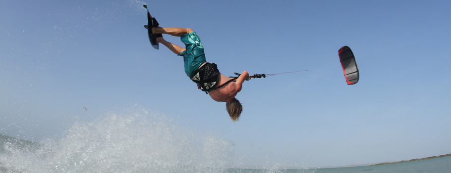 Sommermonsun Charif - Kiteboarding Oman